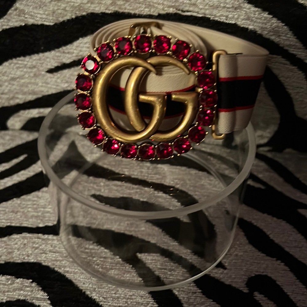 Women’s Gucci adjustable belt with red Ruby stones (authentic)